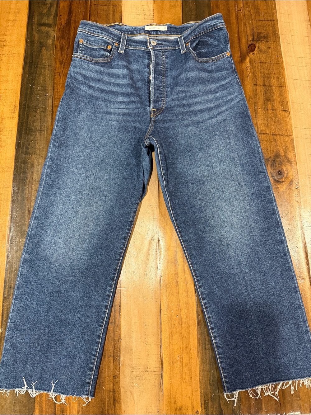 Women's Straight-Leg Denim Jeans in Medium Blue
